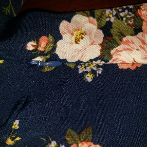 SHEIN Curve Romantic Boho Pink Roses Floral Ruffle Sleeve Maxi Dress 1X - Picture 8 of 16